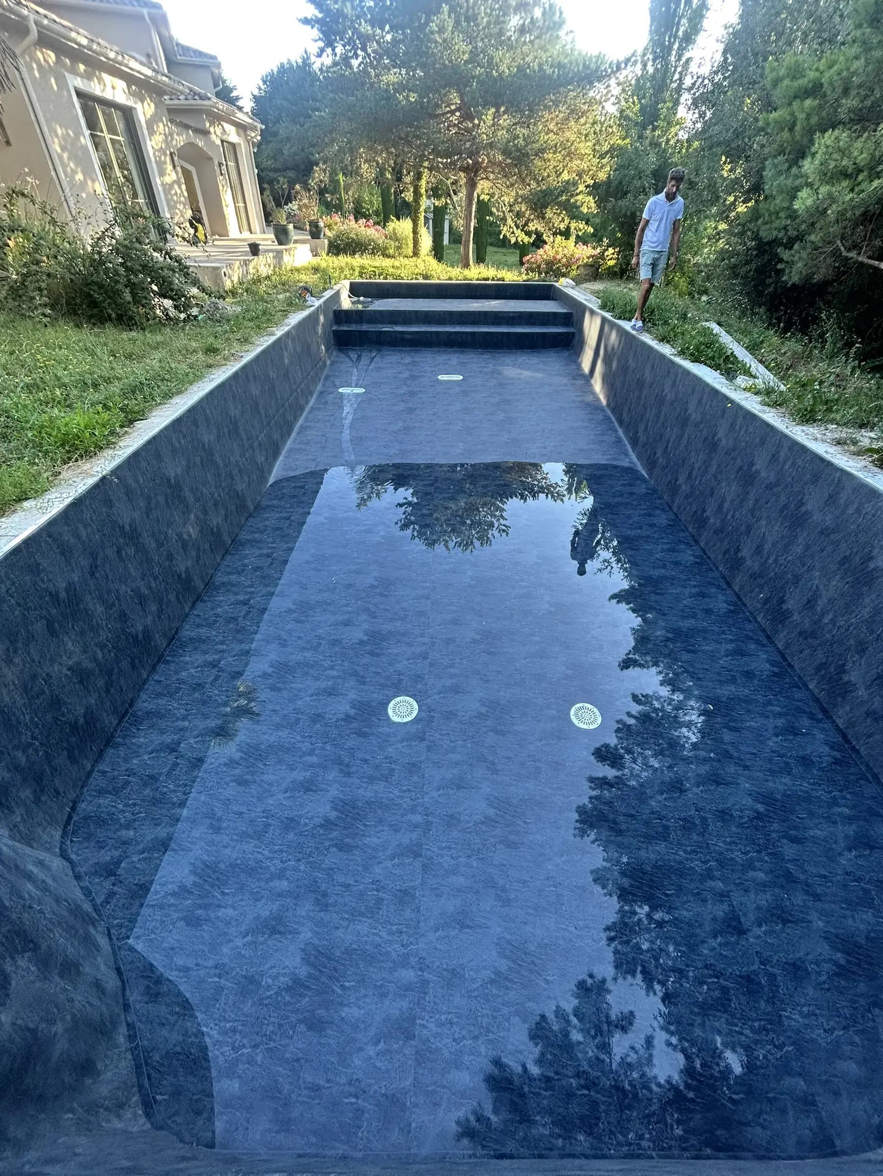 Villa anthracite — rénovation complète